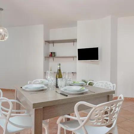 Carmen House * אולביה