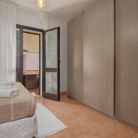Carmen House Apartment Olbia