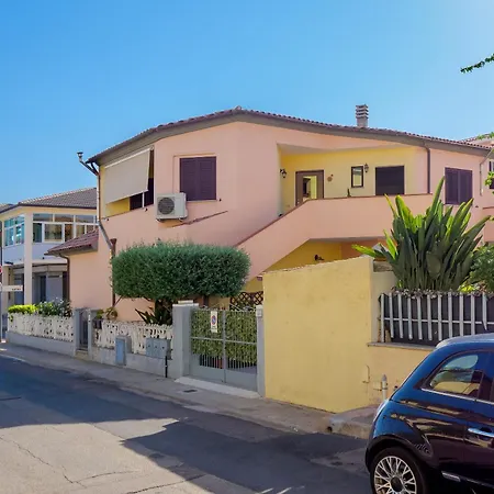 Carmen House Apartment